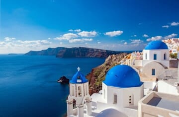 The GypsyNesters | What Are The Benefits Of A Private Tour During Your Next Trip To Santorini?